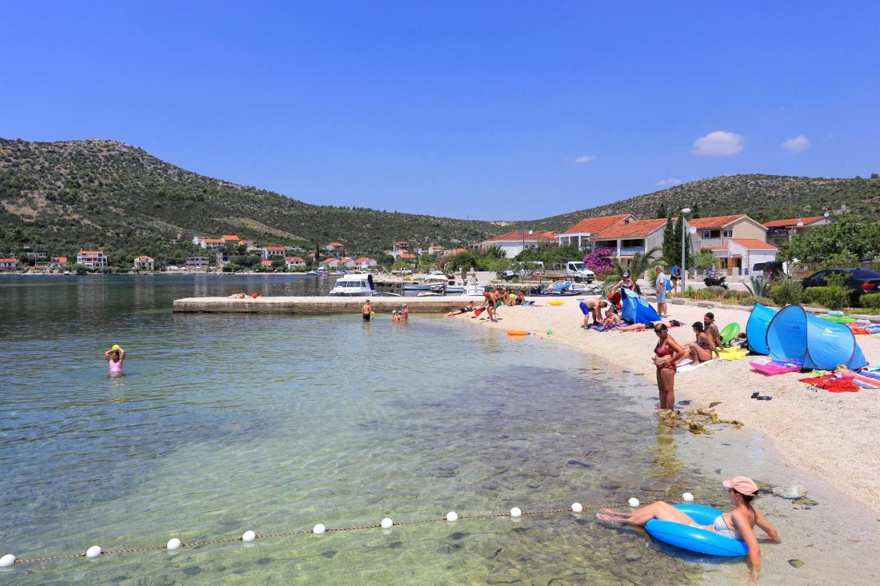 Seaside Holiday House Poljica, Trogir - 5161 Марина Экстерьер фото